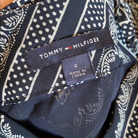 Tommy Hilfiger Pleated Crossback Maxi Dress - Picture 5 of 8